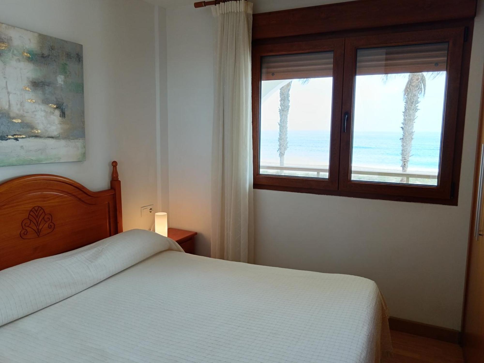 Primera Linea De Playa, Ada Benedicto Xiii, Aire Acondicionado, Wifi, Parking Пеньискола Номер фото